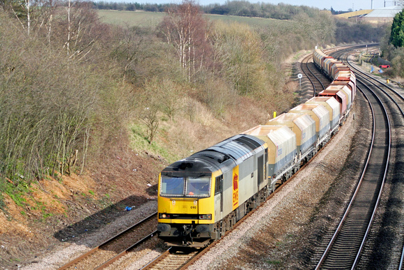 60090 at Barrow Upon Soar heading towards Loughborough on 27.3.08 with 6M87  1203 Ely Papworth Sdgs - Peak Forest empty Cemex & RMC hoppers