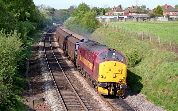 37422 'Cardiff Canton' at Water Orton on 26.4.07  with 6G36 0909 Bescot - Birch Coppice Enterprise  trip working