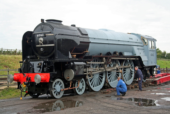Peppercorn Class A1 60163 Tornado built by A1 Steam Locomotive Trust is unloaded at Quorn Yard on 20.8.08 for high speed testing on the GCR's double track
