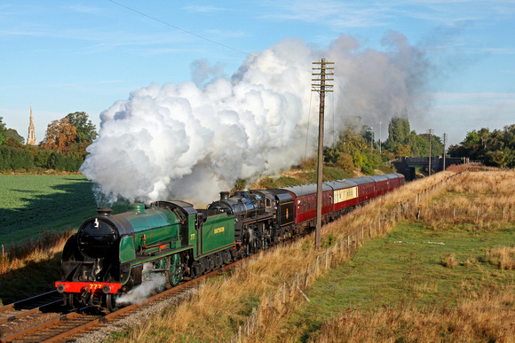 King Arthur Class No 30777'Sir Lamiel' &  Standard 5 Caprotti No 73129 at Woodthorpe on 6.10.13 with 0900 Loughborough - Leicester North service at the GCR  Autumn Steam Gala October 2013
