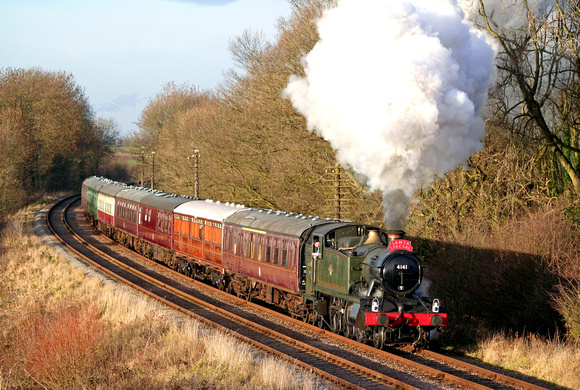 GWR Large Prairie No 4141 at Kinchley Lane on 17.12.08 with 1400 Loughborough - Leicester North GCR Santa Special service