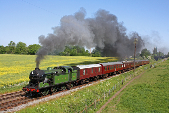 GNR N2 1744 at Woodthorpe, GCR on 27.5.12 with 1000 Loughborough - Leicester North service in beautiful Spring light