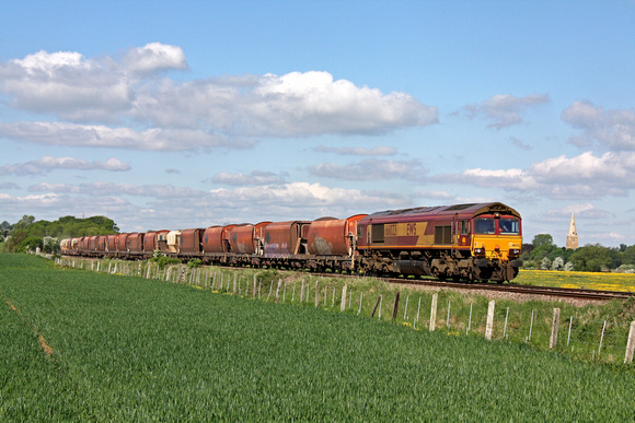 66023 at Copleys  Brook near Melton Mowbray on 28.5.10 with 6L39 1018 Mountsorrel - Trowse loaded 4 wheeled stone hoppers