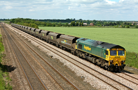 66510 at Cossington, MML heading towards Leicester on 17.6.10 with 4G65 1200 Ratcliffe P.S. - Daw Mill empty FHH HAA hoppers