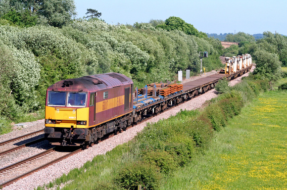 60017 at Barrow Upon Trent  heading towards Stenson Junction on 9.6.08 with 6K50 1513 Toton Yard - Basford Hall departmental