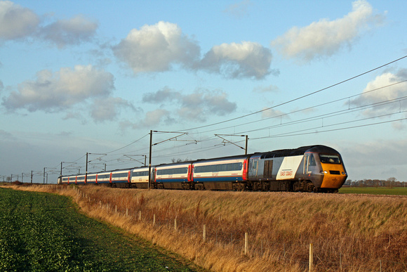 East Coast HST 43277 and 43251 (rear) with ex EMT coaches at Frinkley Lane, Marston, ECML heading towards Grantham on 7.12.11 with 1345 Leeds - London Kings Cross service