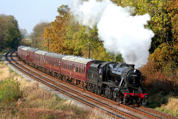 Class 8F 48305 at Kinchley Lane, GCR in lovely autumn colours on 4.11.07 with 1415 Loughborough - Leicester North GCR service