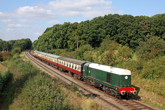 D8098 with D5830 at rear head through Kinchley Lane on 18.9.16 with 1425 Loughborough - Rothley Brook shuttle service at the GCR Beer Festival 15 - 18 Sept 2016