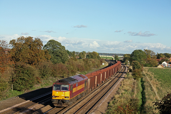 60019 at Melton Ross on 20.10.10 with 6T26 1445 Immingham- Santon loaded iron ore wagons