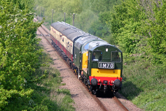 Guest loco D8137 and D306 near Castor on 28.4.07 with 11.25 Wansford - Peterborough N.V.  service at the NVR