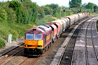 60018 at Normanton Upon Soar north of Loughborough on 6. 8.08 with 6M87 1203 Ely Papworth Sdgs - Peak Forest empty cemex hoppers