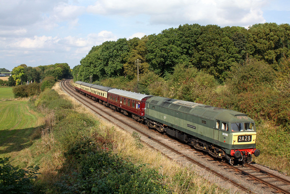 D1705 (47117) 'Sparrowhawk' is seen at Kinchley Lane, GCR on 28.9.14 with 1300 Loughborough - Leicester North diesel summer service