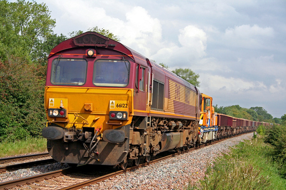 66122  at Frisby on the Wreake heading towards Syston East Junction on 20.8.07 with 6D42 Forders - Toton Up Yard departmental