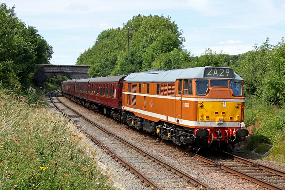 D5830 south of Kinchley Lane on 11.7.10 with 1300 Loughborough - Leicester service with 26007 at rear at the GCR  Diesel Type 2 weekend.