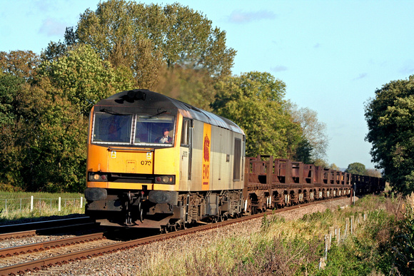 60079 at East Goscote heading towards Syston East Junction on  22.10 08 with 6V92 1010 Corby BSC - Margam empty steel coil wagons