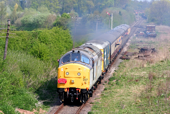 37227 and  73114 at Market Bosworth on 21.4.07 with 11.00 Shackerstone - Shenton service at the April 2007 Battlefield Line Diesel Gala