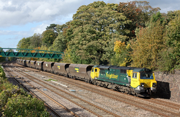 70006 at Barrow Upon Soar, MML south of Loughborough on 18.10.12 with 4Z35 1201 Ratcliffe Power Station - Daw Mill empty FHH coal wagons.First week that a Class 70 on coal wagons has run via Leicester