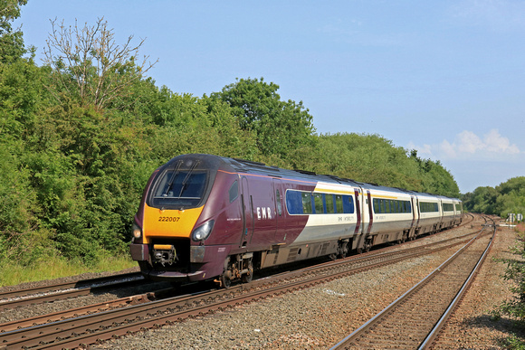 EMR Class 222 Meridian No 222007 passes Syston South Junction, MML on 22.6.23 with 1C29 0900 Sheffield to St Pancras International service