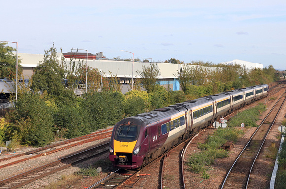 EMR Class 222 Meridian No 222001 approaches Leicester Station on 17.10.23 with1C38 1037 Sheffield to St Pancras International service