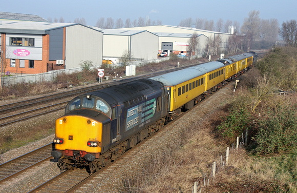 37069 tnt 37059 with Mentor at Loughborough on 22.3.11 1Q18 0716 Derby RTC - Derby RTC via London St Pancras Serco