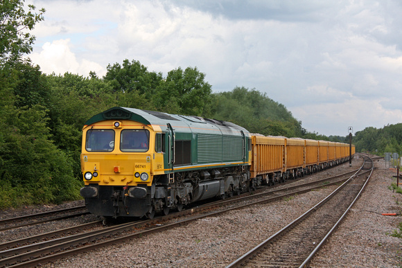 66741 (ex  Freightliner 66581)  now GBRf Europorte at Syston South Jct on 29.6.11 with 6O96 1027 Mountsorrel - Eastleigh loaded Network Rail yellow IOA wagons