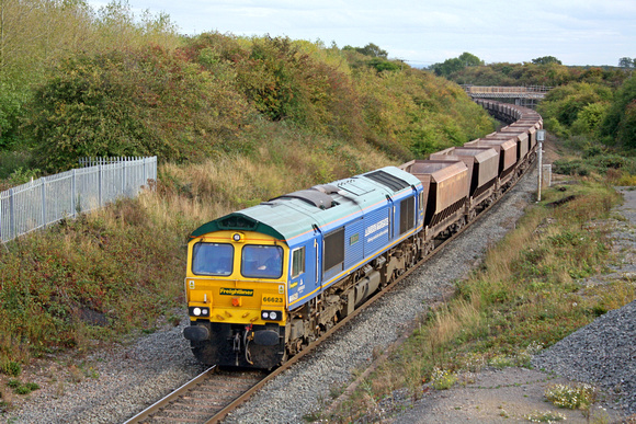 66623 'Bill Bolsover' at Bagworth Incline  on 26.9.11 with 6M54 1236 Thorney Mill - Bardon Hill Quarry empty 4 wheeled hoppers