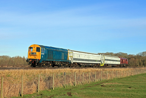 Class 20 No 20142 with 2 Rail Adventure Barrier Wagons & Class 20 No 20189 at rear pass Rearsby near Melton Mowbray on 19.1.24 with 6Z20 1100 Kings Norton Ot Plant Dept to Old Dalby to collect TfW cla