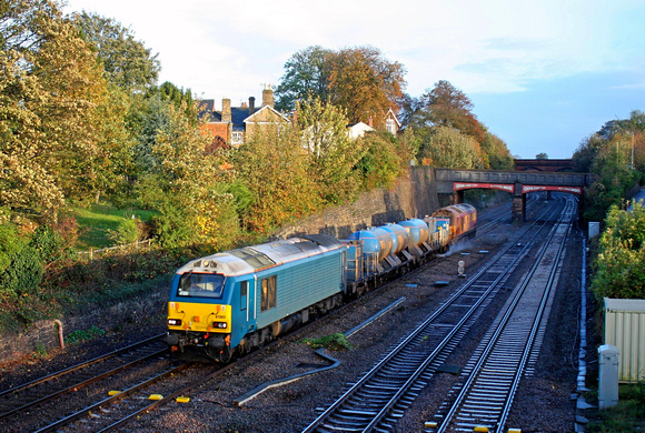 67003 in Arriva livery tnt  67025 'Western Star' at Barrow Upon Soar, MML near Loughborough on 21.10.14 with 3J93 1155 West Hampstead North Jn - Toton T.M.D RHTT working in very last dregs of sun