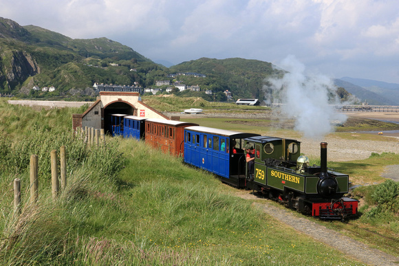 Constructed by David Curwen in 1978 as a 2-6-2T Southern 759 'Yeo' bursts out of the tunnel at Estuary Halt on 5.6.24 with 1620 Barmouth Ferry to Fairbourne service on the Fairbourne Railway