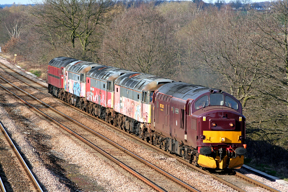 37248 'Loch Awe' with scrapped loco's 47733, 47734  & 47737 and 57601 at rear for brake force on 21.3.07 at Tupton with 0Z37 Healey Mills - EMR  Kingsbury move